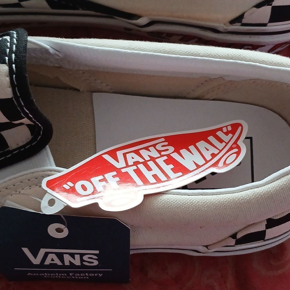 Vans   - Picture 2 of 6